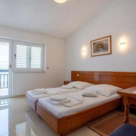 Marina 3* Okrug Gornji
