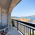 Marina 3* Okrug Gornji