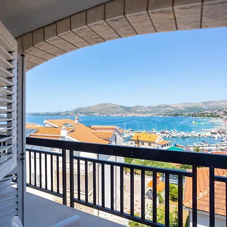 Oda ve Kahvaltı Marina Okrug Gornji