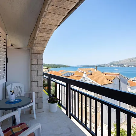 Marina 3* Okrug Gornji